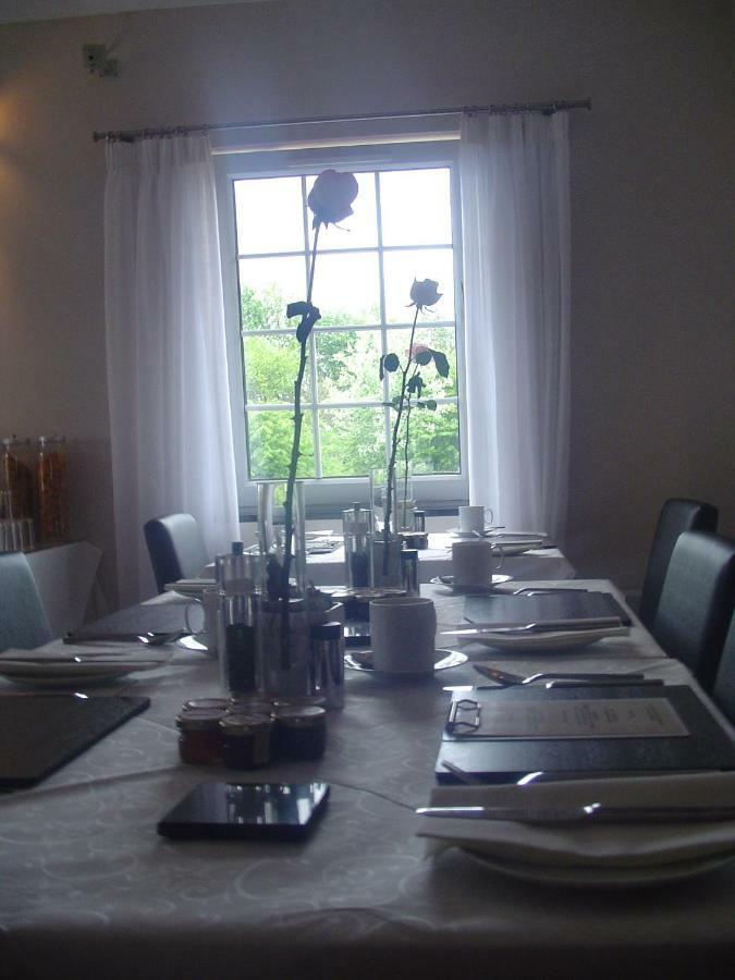 Aaron Glen Guest House Loanhead Eksteriør bilde